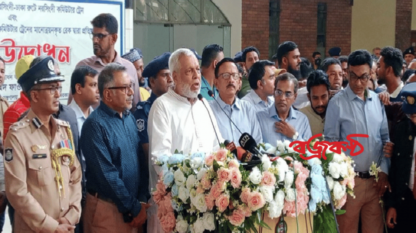 রেলে এক টাকা আয় করতে আড়াই টাকা খরচ হয়: উপদেষ্টা