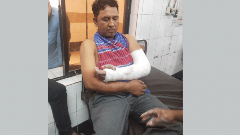 সিংগাইরে সাংবাদিকের উপর হামলার ঘটনায় মামলা