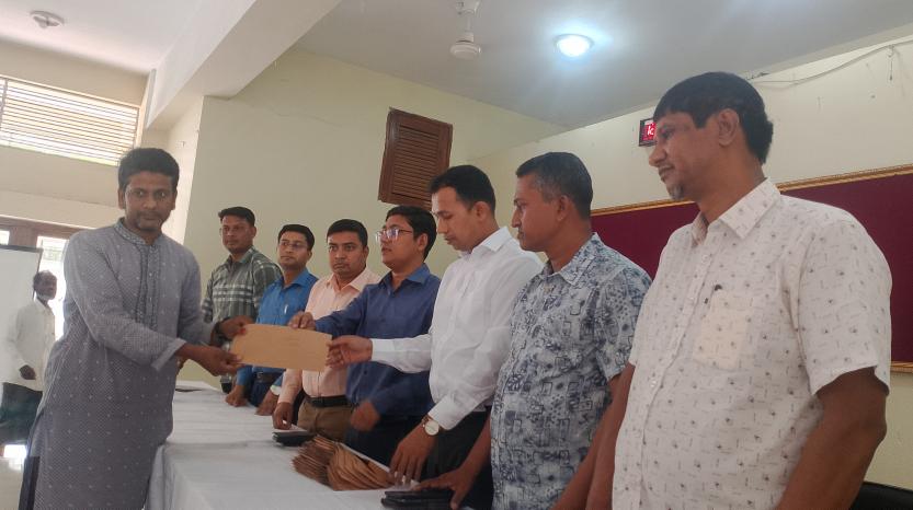 জয়পুরহাটে ইটভাটার বিষাক্ত গ্যাসে ফসল নষ্টের কাঙ্খিত ক্ষতিপূরণ না পাওয়ার অভিযোগ, ব্যবস্থা নেওয়া হয়নি ইটভাটার বিরুদ্ধে