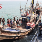 বঙ্গোপসাগরে ১২ কোটি টাকার অবৈধ জাল ও মাছসহ ১১টি নৌকা আটক করেছে নৌবাহিনী