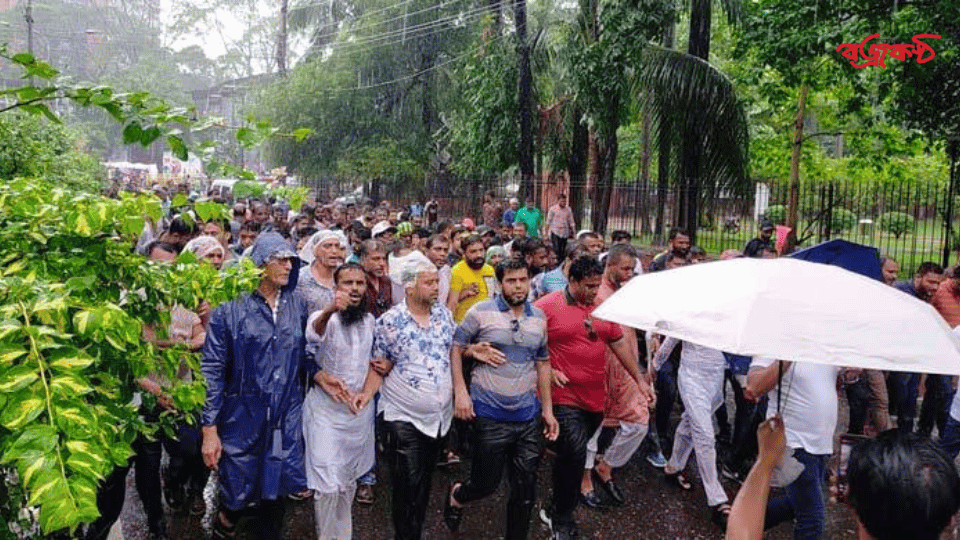 আসিফ-মাহফুজ পদত্যাগ না করা পর্যন্ত সড়ক ছাড়বেন না আন্দোলনকারীরা