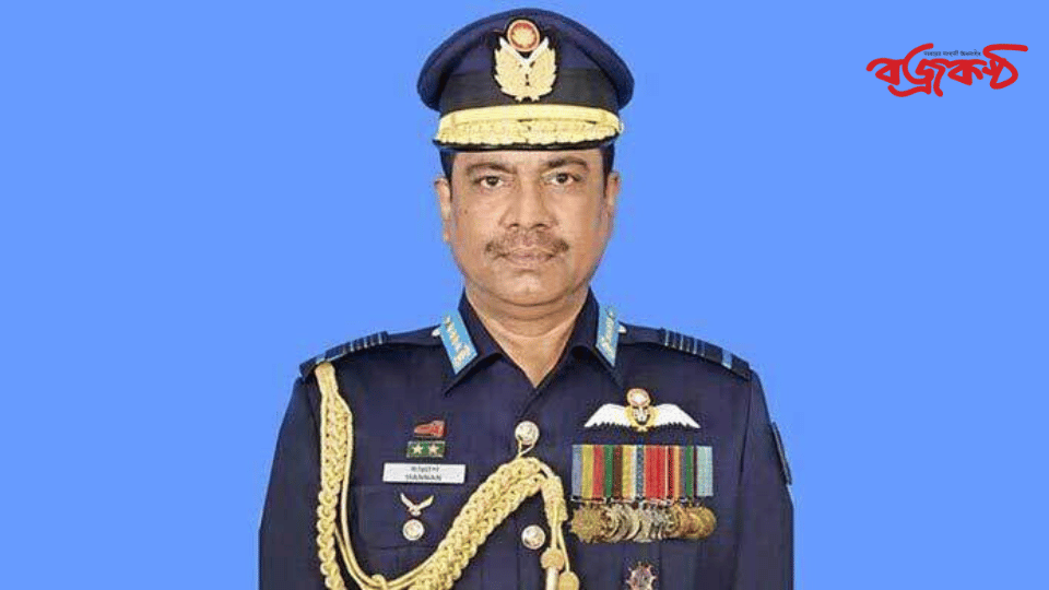 স্ত্রী-পুত্রসহ সাবেক বিমান বাহিনী প্রধানের ৩৮ ব্যাংক হিসাব জব্দ