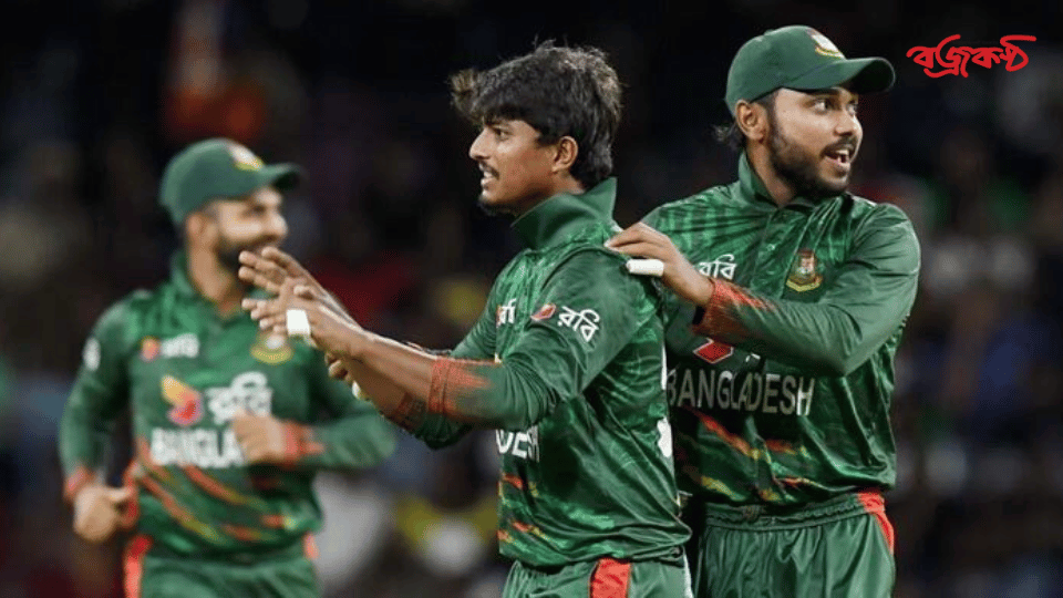 পাকিস্তান পৌঁছেছে জাতীয় দলের প্রথম বহর