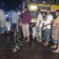 বেইলি ব্রিজ ভেঙে বরিশাল-নেছারাবাদ (স্বরূপকাঠি)-এর সঙ্গে সড়ক যোগাযোগ বন্ধ থাকায় অত্র অঞ্চলের জনগন চরম দুর্ভোগে পড়েন