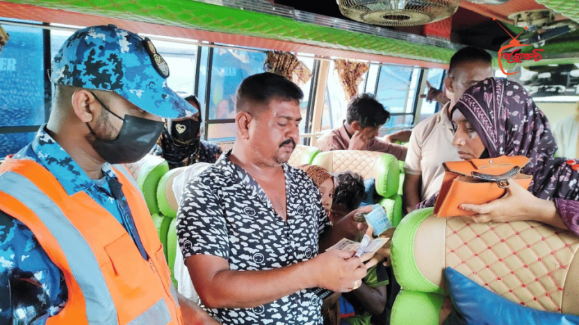 মোংলায় অতিরিক্ত ভাড়া আদায়ের বিরুদ্ধে   কোস্টগার্ড নৌবাহিনী ও পুলিশের অভিযান