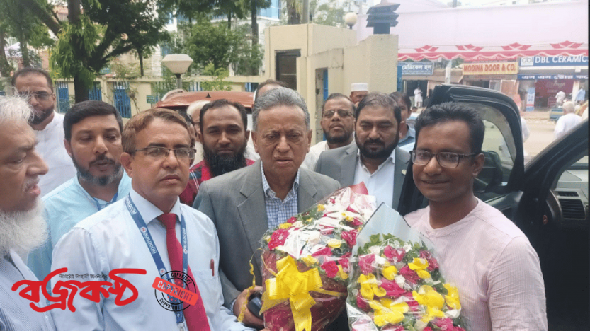 আমীর খসরু মাহমুদ চৌধুরী’র পূণ্যভূমি সিলেট আগম‌নে সি‌লেট-চট্টগ্রাম ফ্রেন্ড‌শিপ ফাউ‌ন্ডেশনের ফু‌লেল শু‌ভেচ্ছা