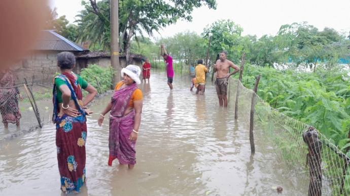 টানা ভারী বৃষ্টিতে কোটি কোটি টাকার ক্ষতি