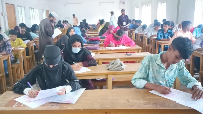 জয়পুরহাটে ইসলামী ছাত্র শিবিরের আয়োজনে সায়েন্স অলিম্পিয়াড অনুষ্ঠিত-01