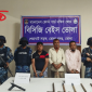 ভোলায় যৌথবাহিনীর অভিযানে অস্ত্র গুলিসহ আটক ৩