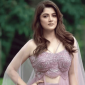 আকর্ষণীয় লুকে ধরা দিলেন শ্রাবন্তী