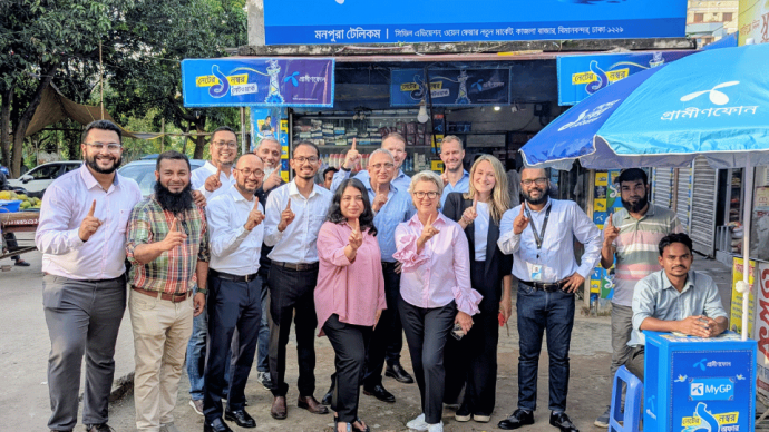 Telenor CEO Connects with Customers on First Bangladesh Visit