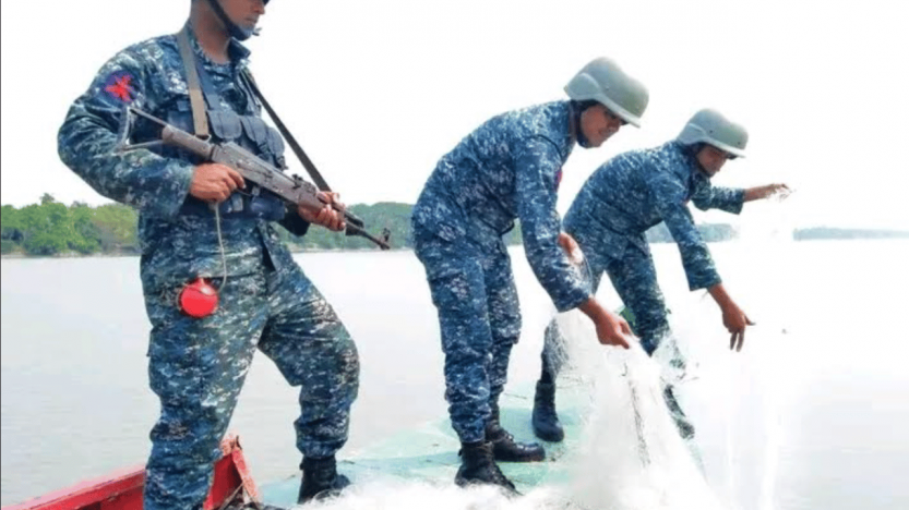 মা ইলিশ সংরক্ষণ অভিযান-২০২৫’ বাস্তবায়নে বাংলাদেশ নৌবাহিনী