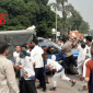 সংসদের সামনে পুলিশের সঙ্গে জুলাই যোদ্ধাদের ধাওয়া-পাল্টা ধাওয়া