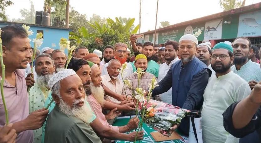 জয়পুরহাটে জামায়াতে যোগদান করলেন বিএনপি’র অর্ধশতাধিক কর্মী-সমর্থক