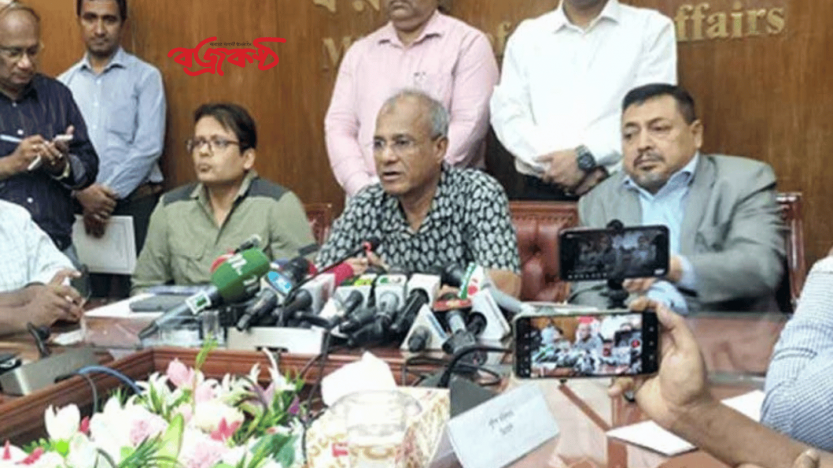 নির্বাচনে কোনো দলকে বিশেষ সুবিধা দিলে পুলিশের বিরুদ্ধে ব্যবস্থা: স্বরাষ্ট্র উপদেষ্টা