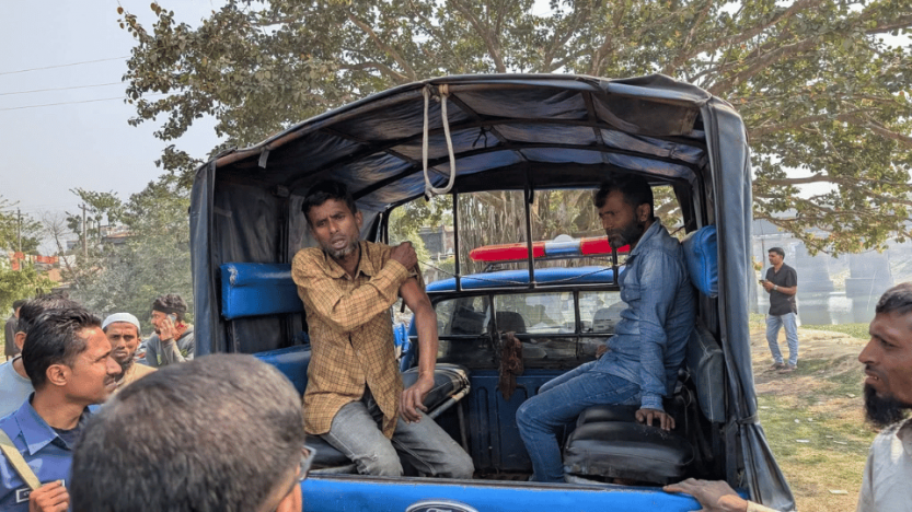 আত্রাইয়ে অ্যাম্পুলসহ দুই মাদকসেবী আটক : ভ্রাম্যমাণ আদালতে কারাদণ্ড