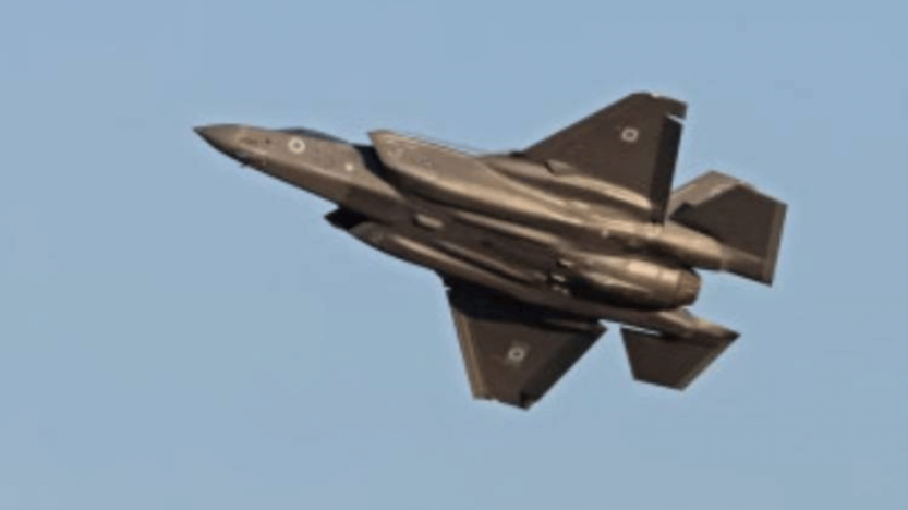 ইসরায়েলে বিশেষ জরুরি অবস্থা জারি, আকাশসীমা বন্ধ