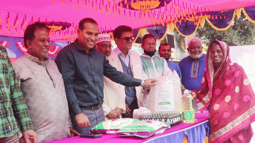 রাণীনগরে সুবিধাবঞ্চিত ৪১৫ পরিবারের মাঝে খাদ্যসামগ্রী বিতরণ