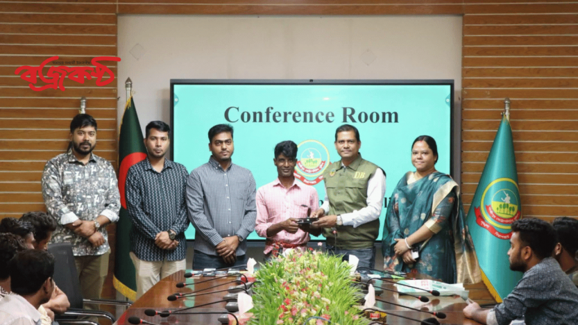 জিএমপি’র সাফল্য: ৫৮টি হারানো মোবাইল ফোন উদ্ধার ও হস্তান্তর