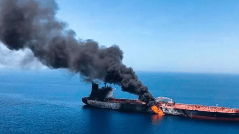 ওমান উপকূলে তেলবাহী ট্যাঙ্কারে হামলা