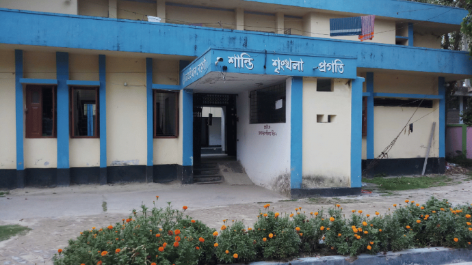 আত্রাইয়ে হোলি উৎসবে মদপানে ১জনের মৃত্যু : তিনজন হাসপাতালে