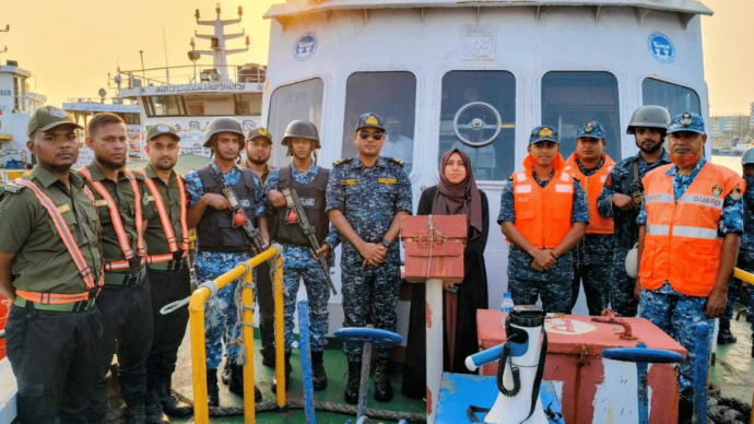 কোস্টগার্ডের নেতৃত্বে যৌথ অভিযানে ৩৭ হাজার লিটার জ্বালানি তেল জব্দ