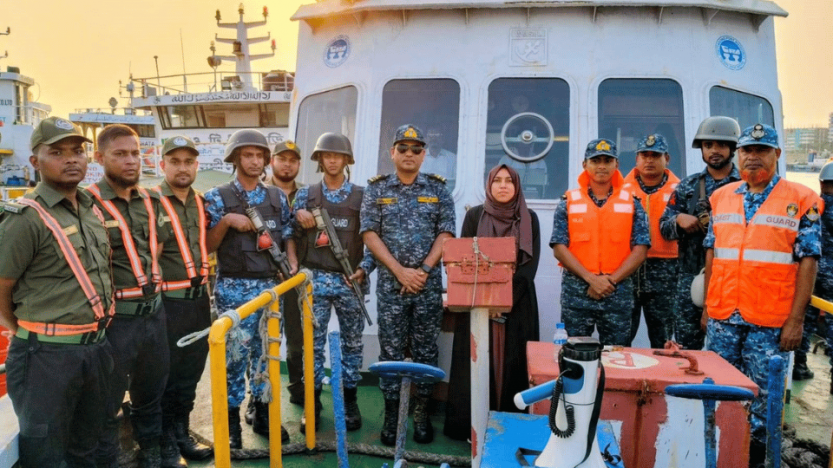 কোস্টগার্ডের নেতৃত্বে যৌথ অভিযানে ৩৭ হাজার লিটার জ্বালানি তেল জব্দ