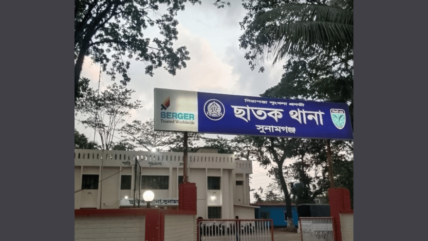 তুচ্ছ ঘটনাকে কেন্দ্র করে রণক্ষেত্র ছাতকের গোবিন্দগঞ্জ, ভোগান্তিতে শত শত যাত্রী